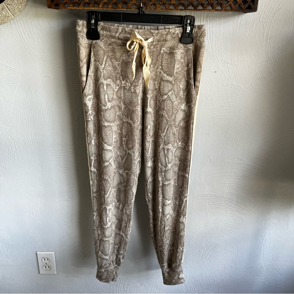 Sundry Snakeskin Print Joggers XS